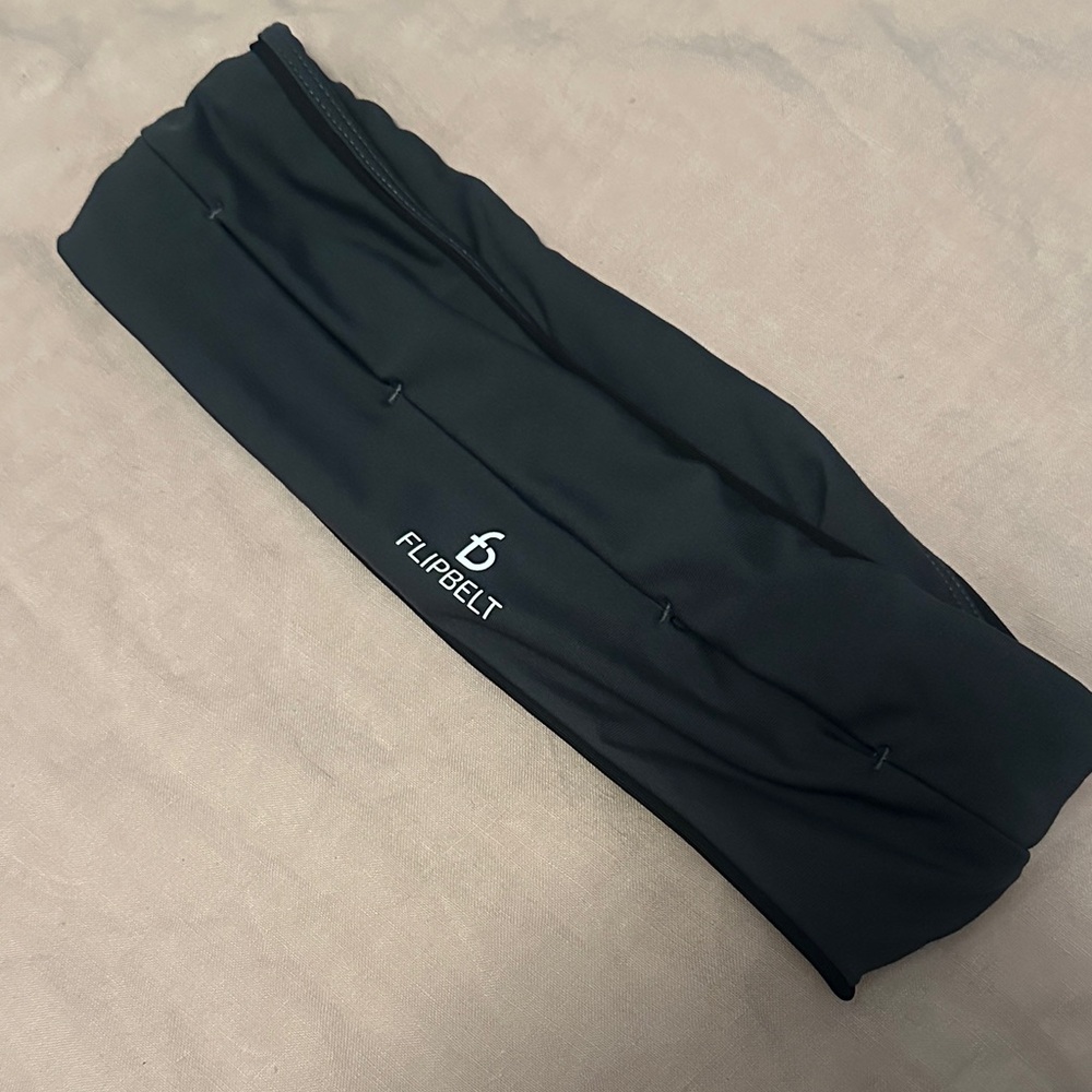 FlipBelt running belt